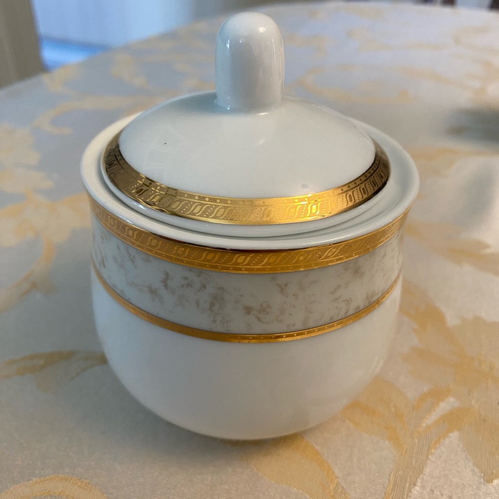 Primavera by ROYAL HERITAGE sugar bowl